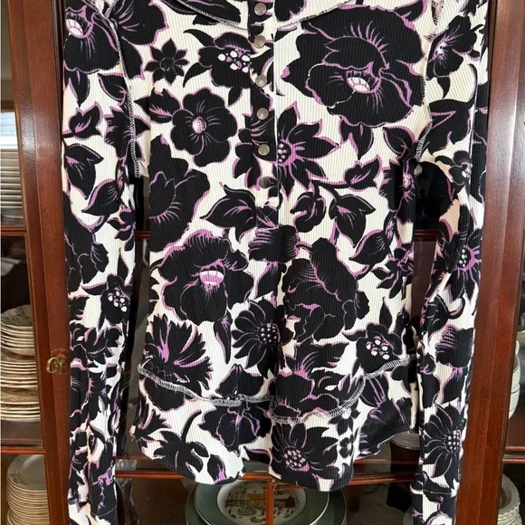 Free People Movement Rally Printed Layer NWOT size medium - Picture 4 of 6